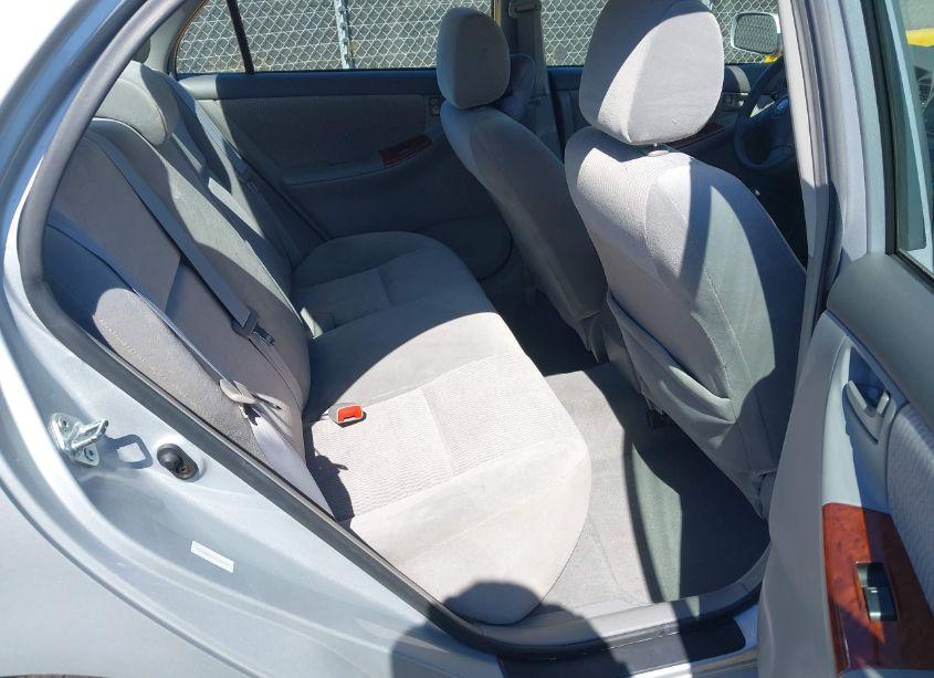 Photo 8 of 2005 Toyota Corolla LE (VIN 1NXBR32E65Z350303)