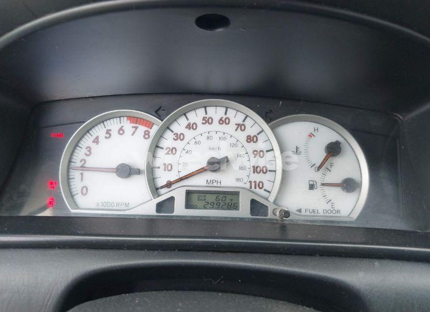 Photo 7 of 2005 Toyota Corolla S (VIN 1NXBR32E65Z430975)