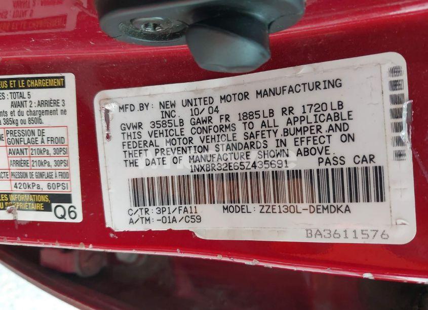 Photo 9 of 2005 Toyota Corolla CE (VIN 1NXBR32E65Z435691)