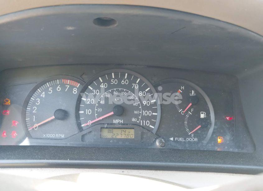 Photo 7 of 2005 Toyota Corolla CE (VIN 1NXBR32E65Z488343)