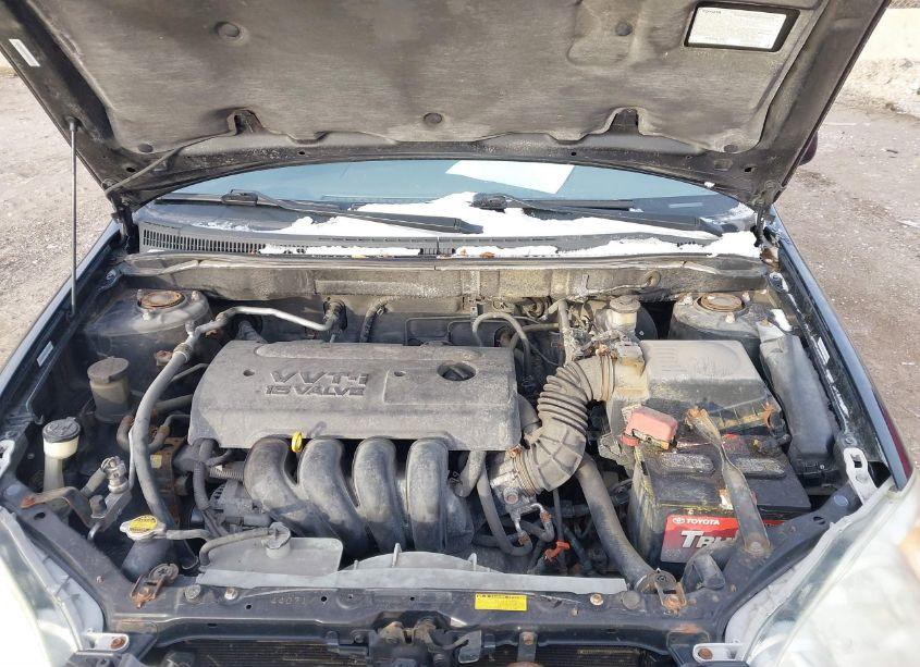 Photo 10 of 2005 Toyota Corolla LE (VIN 1NXBR32E65Z488553)