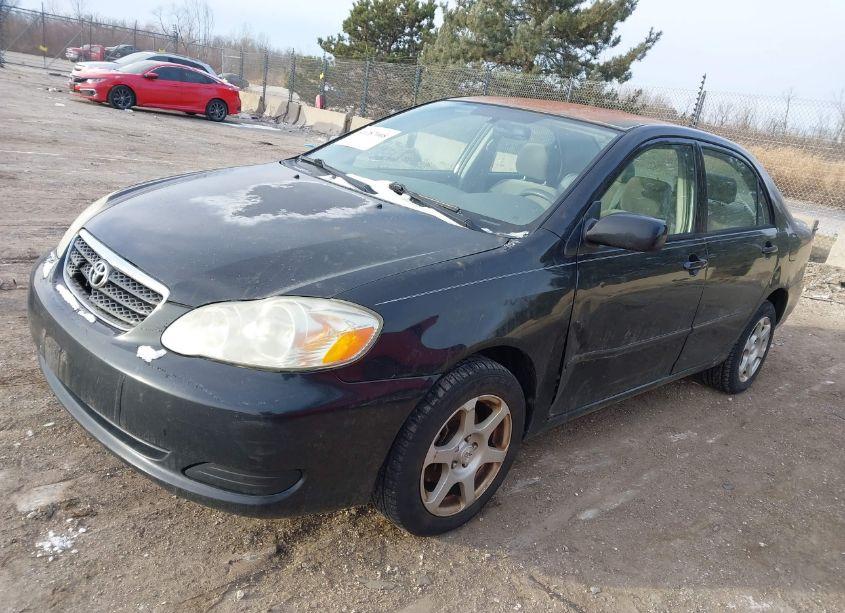 Photo 2 of 2005 Toyota Corolla LE (VIN 1NXBR32E65Z488553)