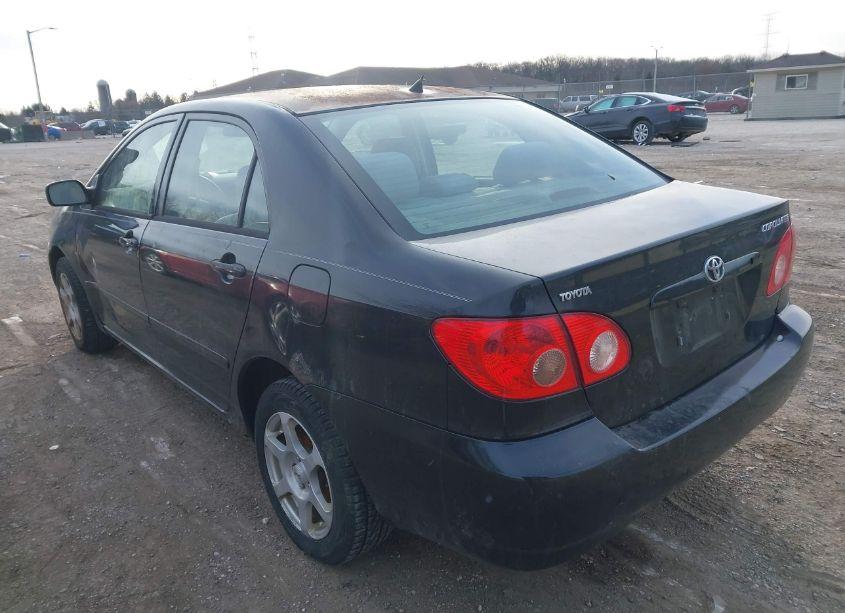 Photo 3 of 2005 Toyota Corolla LE (VIN 1NXBR32E65Z488553)