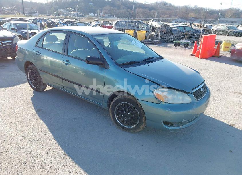 2005 Toyota Corolla LE (VIN 1NXBR32E65Z495633) main photo