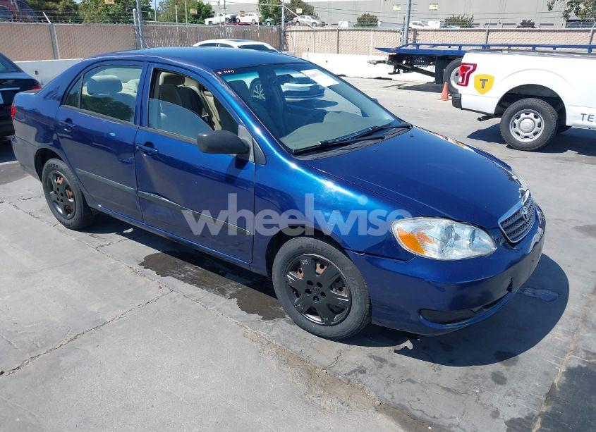 2005 Toyota Corolla CE (VIN 1NXBR32E65Z519932) main photo