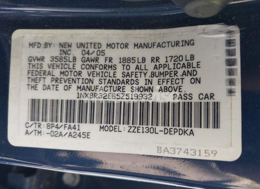 Photo 9 of 2005 Toyota Corolla CE (VIN 1NXBR32E65Z519932)