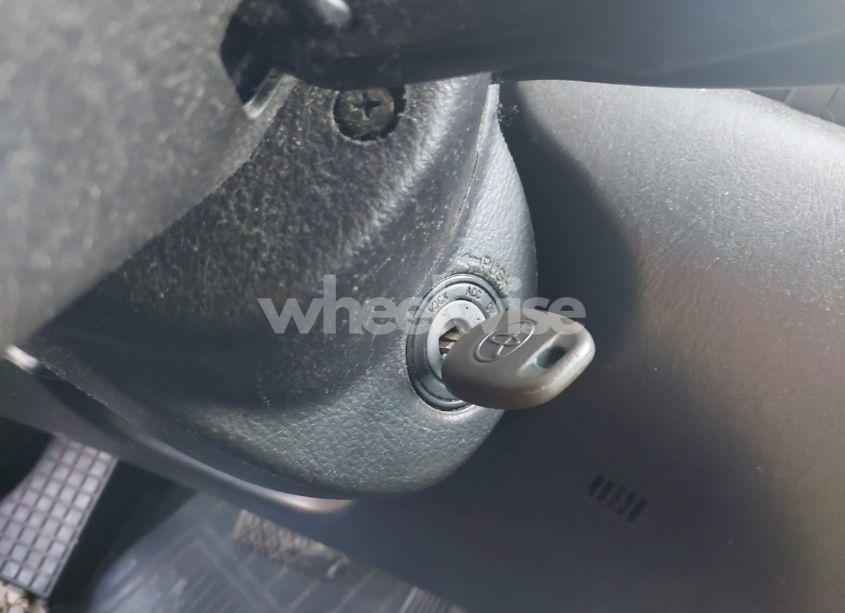 Photo 11 of 2005 Toyota Corolla S (VIN 1NXBR32E65Z540702)