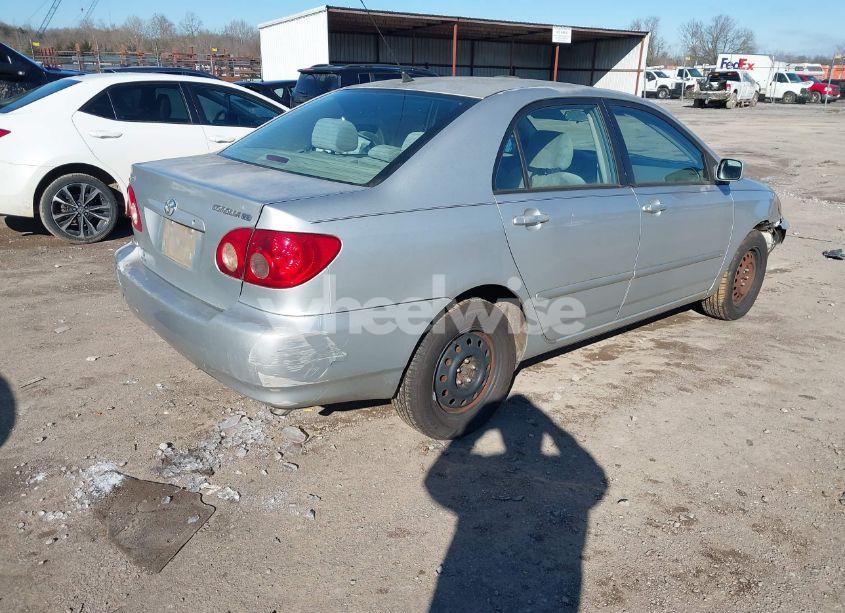 Photo 4 of 2005 Toyota Corolla LE (VIN 1NXBR32E65Z560903)