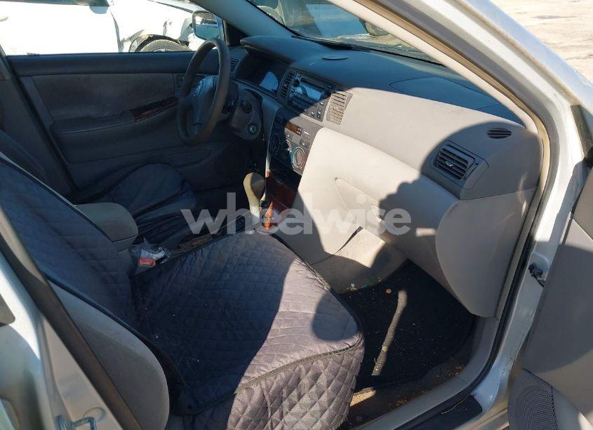 Photo 5 of 2005 Toyota Corolla LE (VIN 1NXBR32E65Z560903)