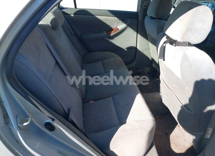 Photo 8 of 2005 Toyota Corolla LE (VIN 1NXBR32E65Z560903)