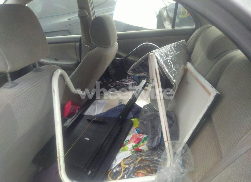 Photo 13 of 2007 Toyota Corolla CE (VIN 1NXBR32E67Z781887)