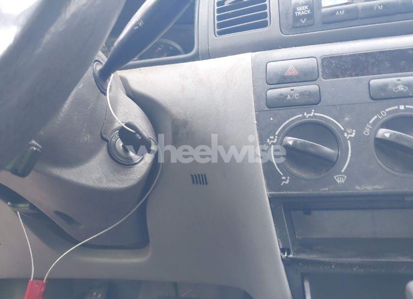 Photo 11 of 2008 Toyota Corolla CE (VIN 1NXBR32E68Z035988)