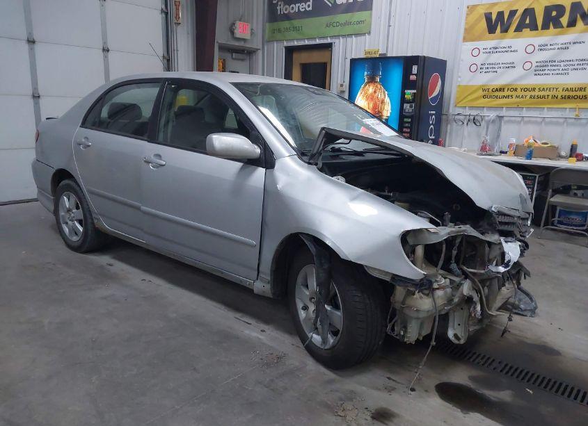 2008 Toyota Corolla S (VIN 1NXBR32E68Z038406) main photo