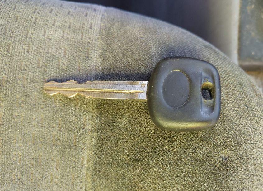 Photo 11 of 2008 Toyota Corolla CE (VIN 1NXBR32E68Z944524)