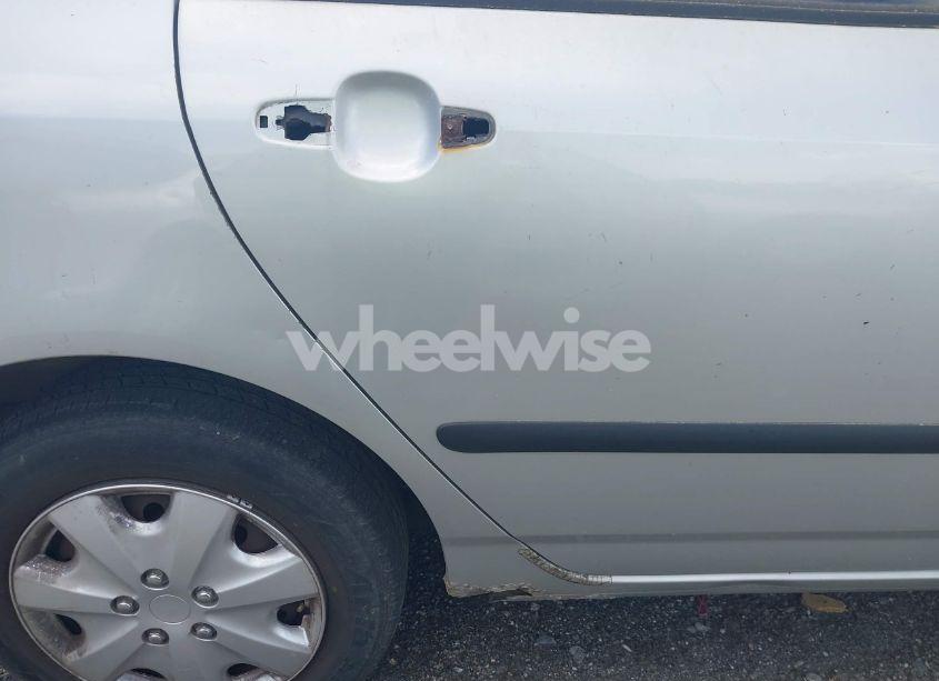 Photo 12 of 2004 Toyota Corolla CE (VIN 1NXBR32E74Z191130)