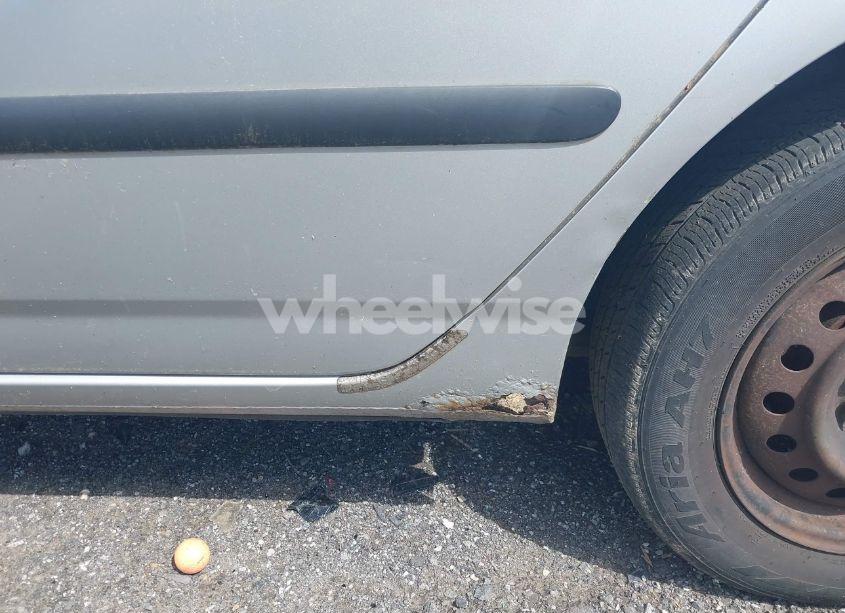 Photo 6 of 2004 Toyota Corolla CE (VIN 1NXBR32E74Z191130)