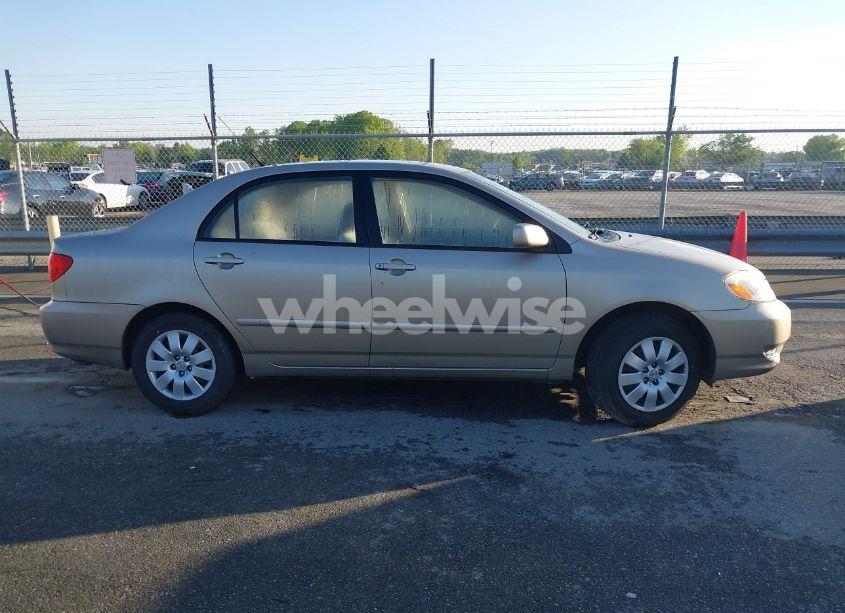 Photo 13 of 2004 Toyota Corolla LE (VIN 1NXBR32E74Z228466)