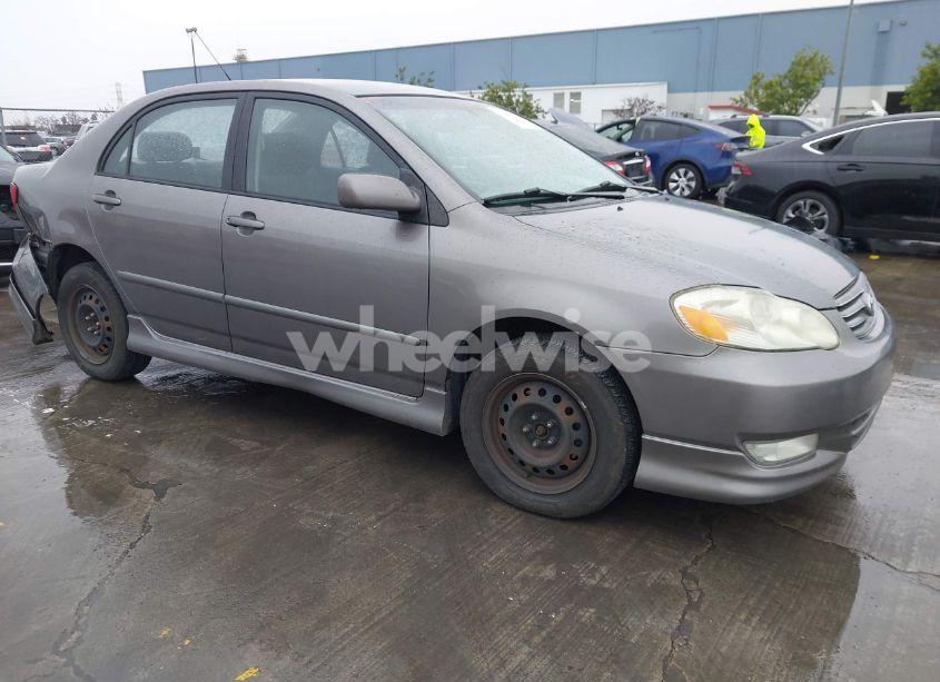 2004 Toyota Corolla S (VIN 1NXBR32E74Z245817) main photo