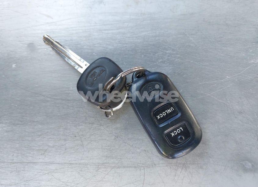 Photo 11 of 2005 Toyota Corolla S (VIN 1NXBR32E75Z392222)