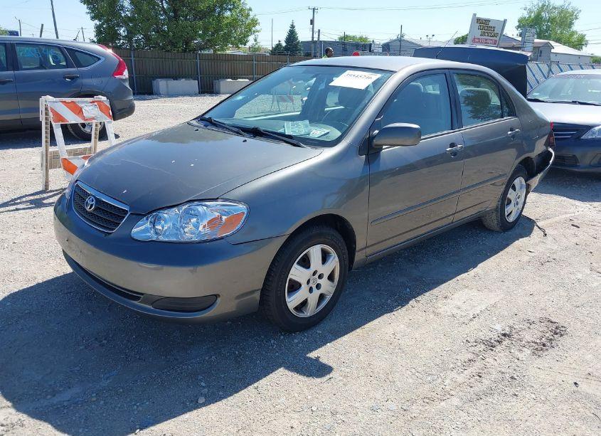 Photo 2 of 2005 Toyota Corolla LE (VIN 1NXBR32E75Z396934)