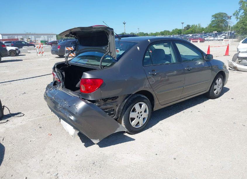 Photo 4 of 2005 Toyota Corolla LE (VIN 1NXBR32E75Z396934)