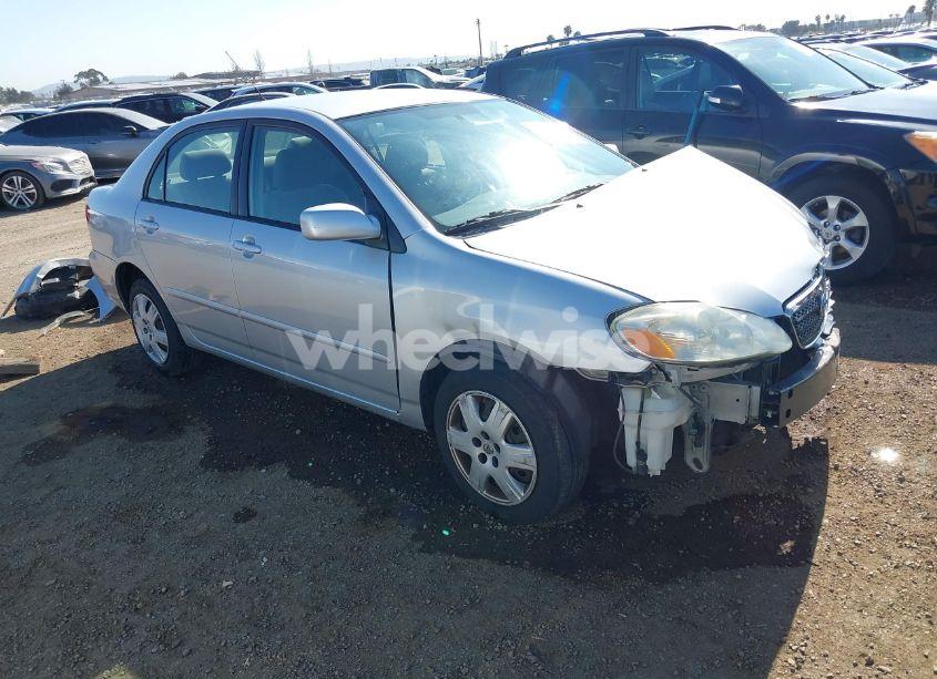 2005 Toyota Corolla LE (VIN 1NXBR32E75Z410296) main photo