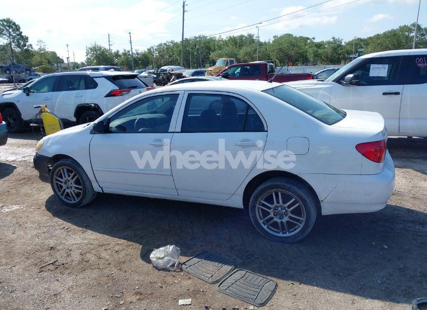 Photo 13 of 2005 Toyota Corolla CE (VIN 1NXBR32E75Z478436)