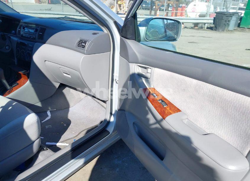 Photo 5 of 2007 Toyota Corolla LE (VIN 1NXBR32E77Z874014)