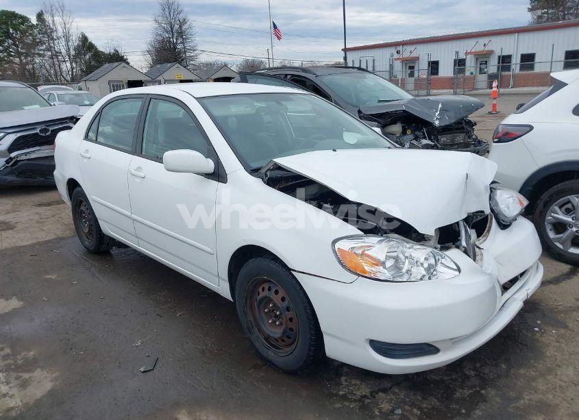 2008 Toyota Corolla LE (VIN 1NXBR32E78Z045610) main photo