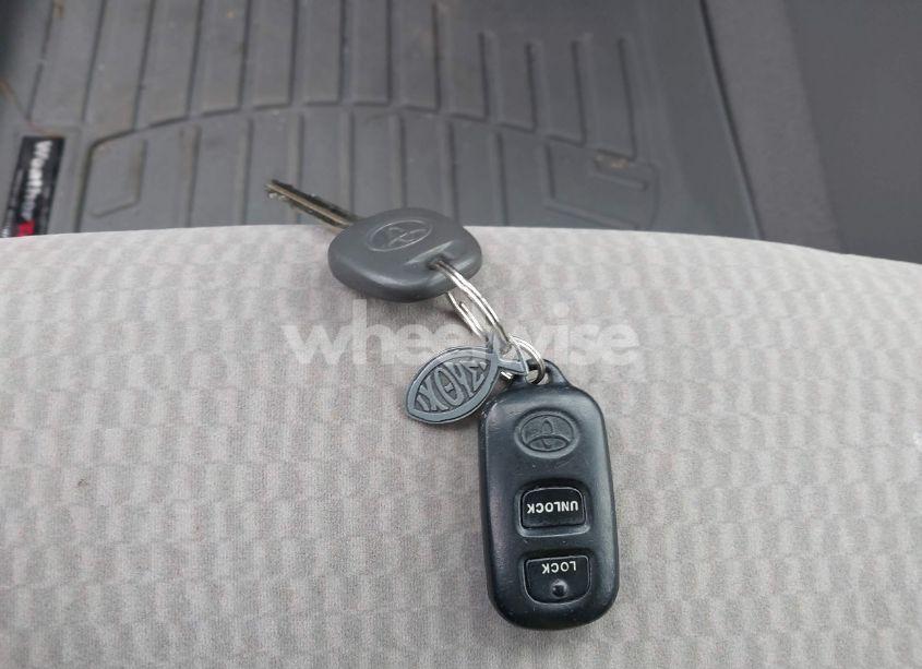 Photo 11 of 2008 Toyota Corolla LE (VIN 1NXBR32E78Z045610)