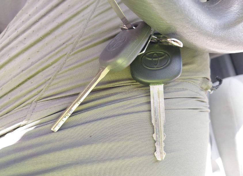 Photo 11 of 2008 Toyota Corolla LE (VIN 1NXBR32E78Z047132)