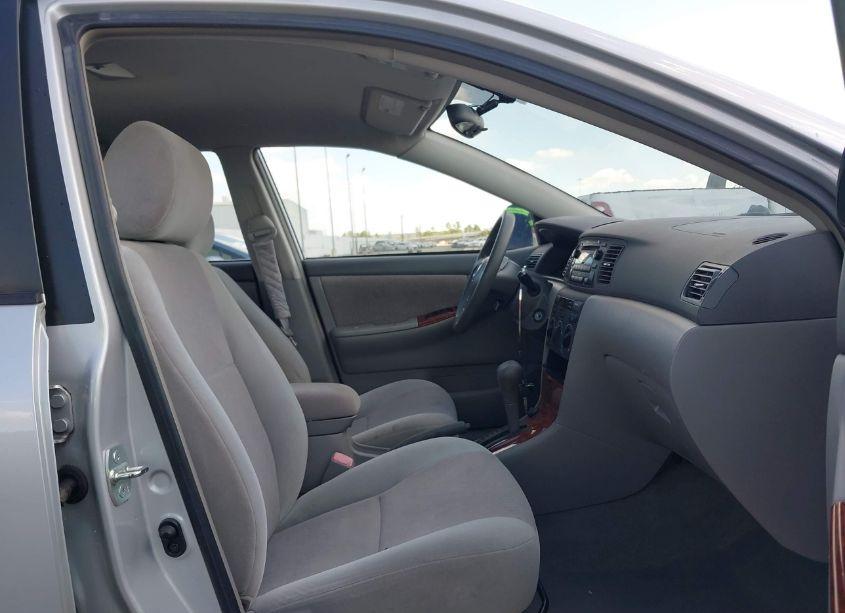 Photo 5 of 2008 Toyota Corolla LE (VIN 1NXBR32E78Z047132)