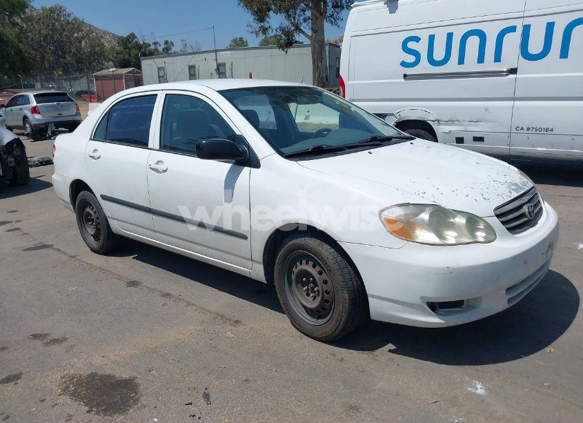 2004 Toyota Corolla CE (VIN 1NXBR32E84Z214365) main photo