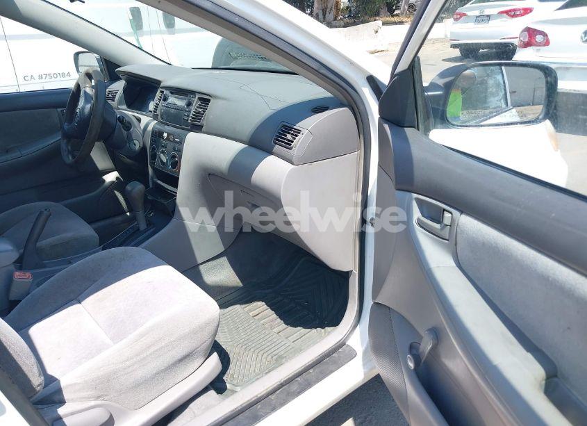 Photo 5 of 2004 Toyota Corolla CE (VIN 1NXBR32E84Z214365)