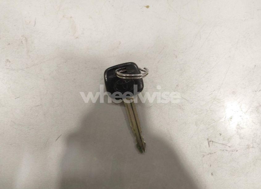 Photo 11 of 2004 Toyota Corolla CE (VIN 1NXBR32E84Z217105)