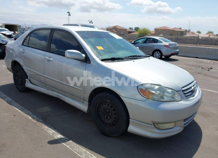 2004 Toyota Corolla S (VIN 1NXBR32E84Z226340) main photo