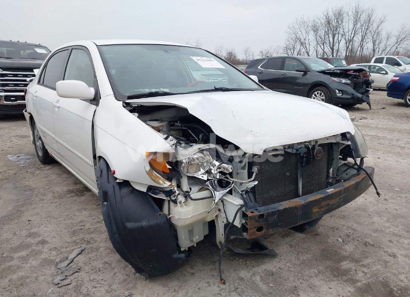 2005 Toyota Corolla LE (VIN 1NXBR32E85Z376305) main photo