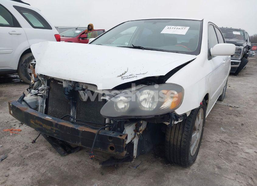 Photo 2 of 2005 Toyota Corolla LE (VIN 1NXBR32E85Z376305)