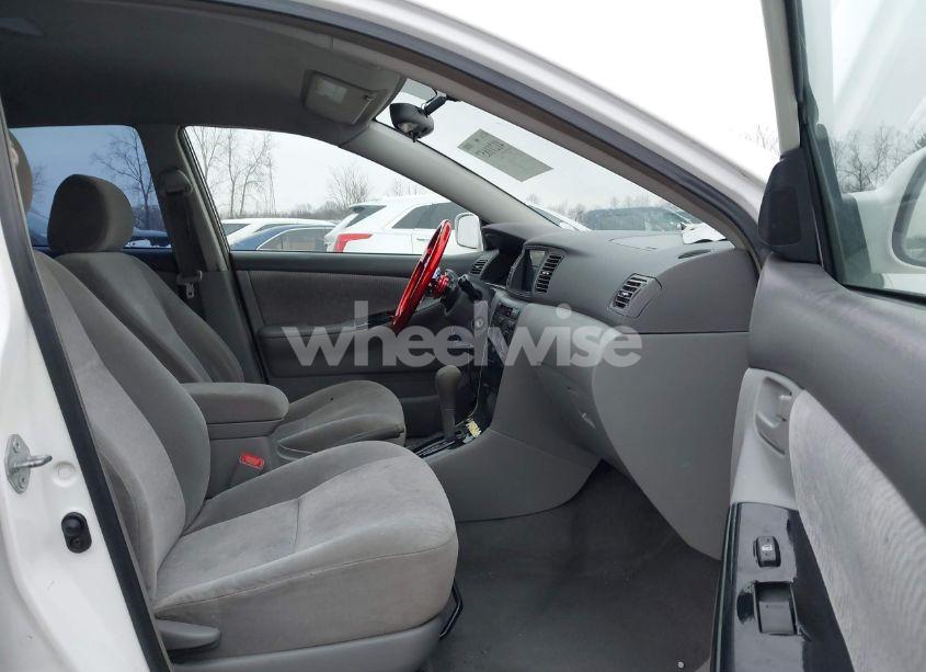 Photo 5 of 2005 Toyota Corolla LE (VIN 1NXBR32E85Z376305)