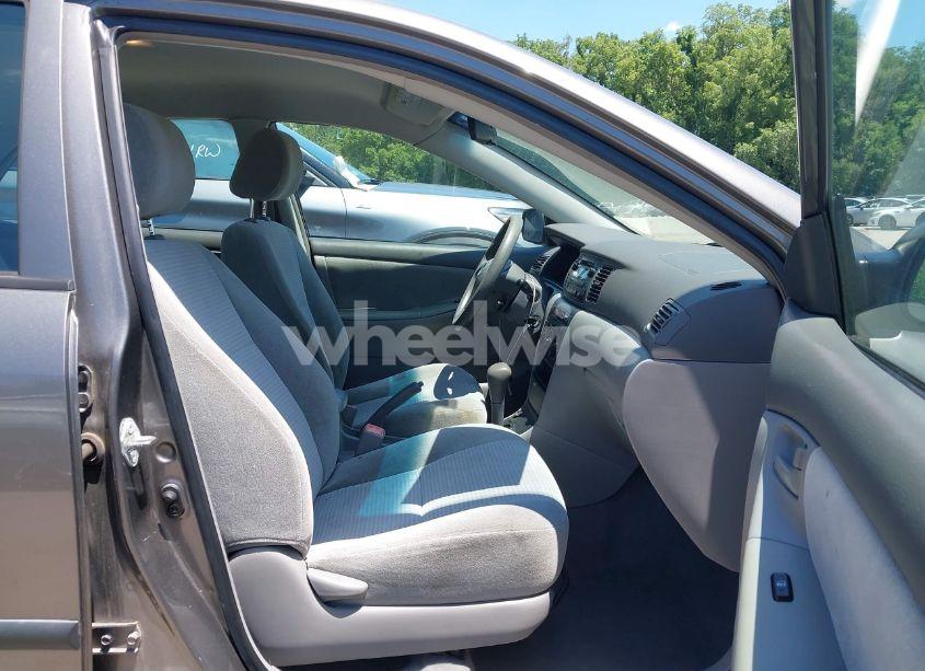 Photo 5 of 2005 Toyota Corolla CE (VIN 1NXBR32E85Z396750)