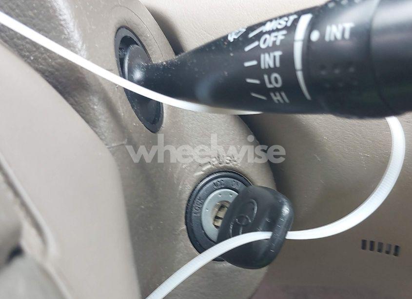 Photo 11 of 2005 Toyota Corolla LE (VIN 1NXBR32E85Z430928)