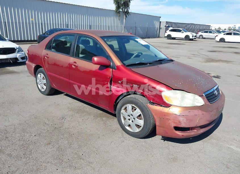 2005 Toyota Corolla LE (VIN 1NXBR32E85Z439371) main photo