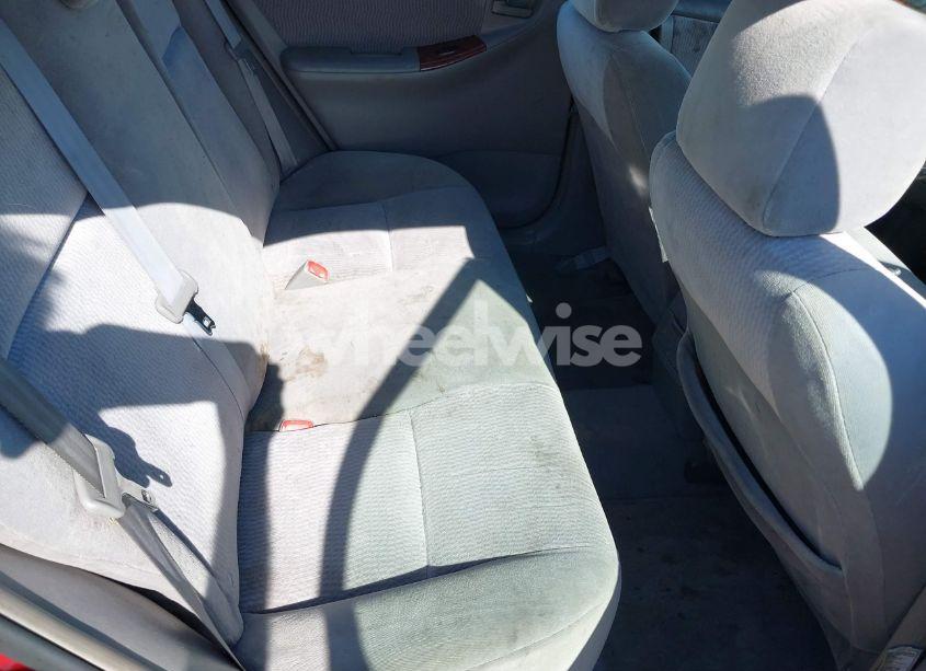 Photo 8 of 2005 Toyota Corolla LE (VIN 1NXBR32E85Z439371)