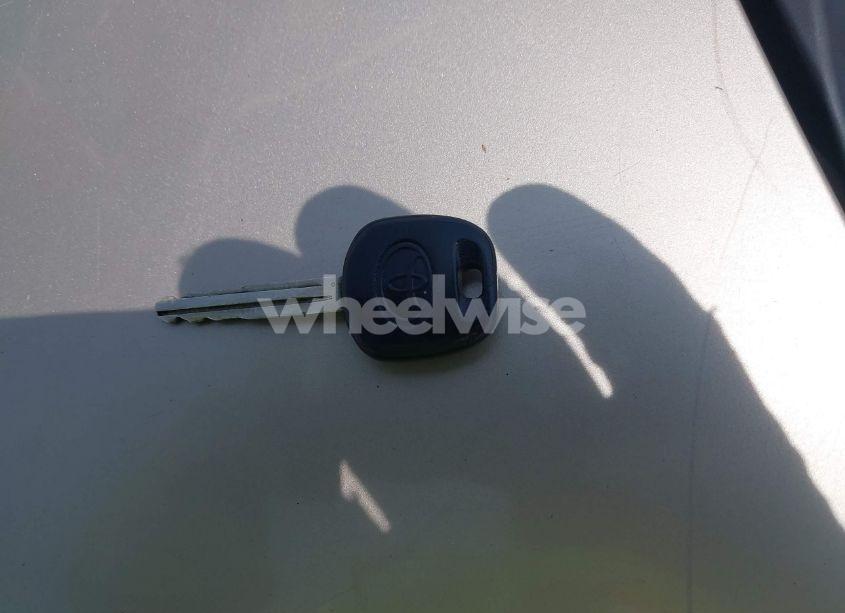 Photo 11 of 2005 Toyota Corolla LE (VIN 1NXBR32E85Z439838)