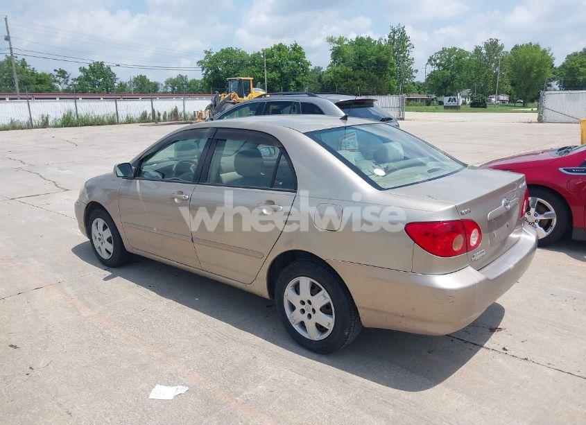 Photo 3 of 2005 Toyota Corolla LE (VIN 1NXBR32E85Z439838)