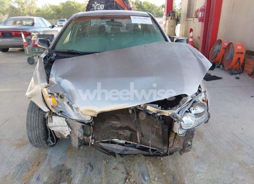 Photo 13 of 2005 Toyota Corolla CE (VIN 1NXBR32E85Z460561)