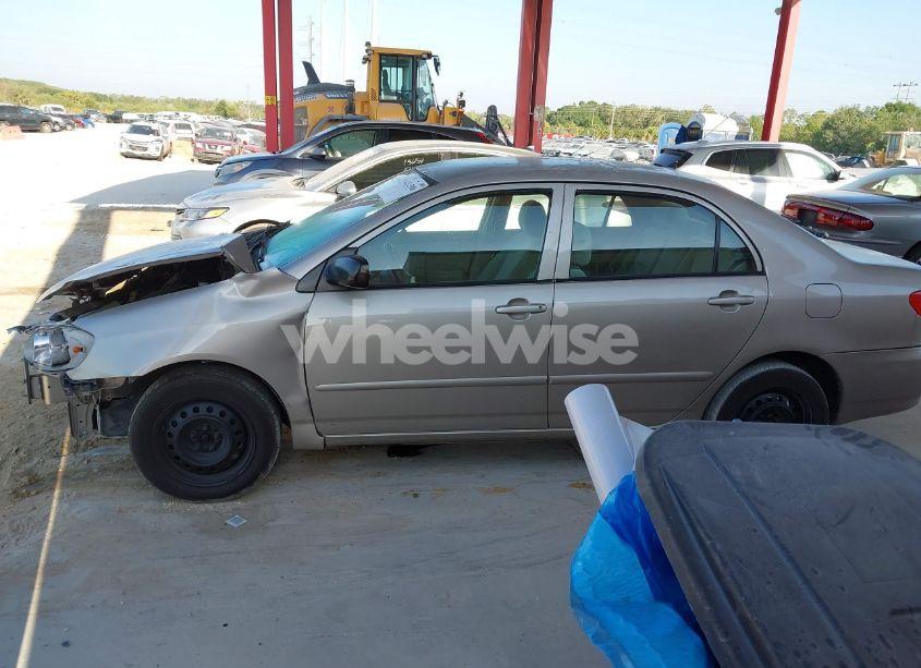 Photo 15 of 2005 Toyota Corolla CE (VIN 1NXBR32E85Z460561)