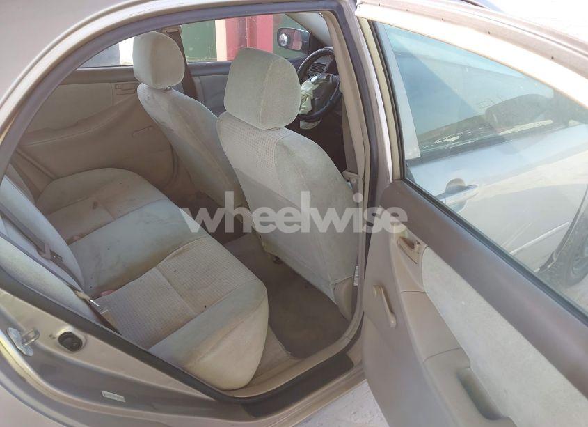 Photo 8 of 2005 Toyota Corolla CE (VIN 1NXBR32E85Z460561)