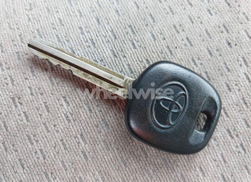 Photo 11 of 2005 Toyota Corolla CE (VIN 1NXBR32E85Z461497)