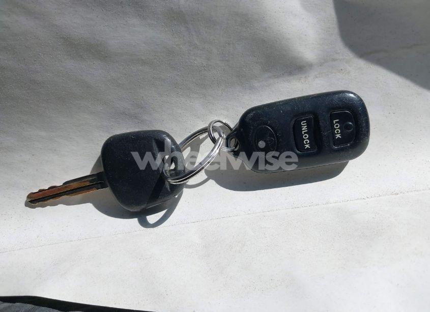 Photo 11 of 2005 Toyota Corolla S (VIN 1NXBR32E85Z465078)